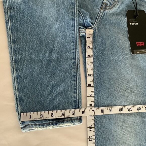Levi’s Premium Blue Wedgie Hi-rise Button Fly Jeans 26 - Picture 7 of 13